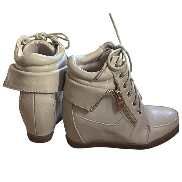 Lucky Top Kids Girls Leatherette Lace-Up High Top Hidden Wedge Beige Sneakers - Picture 2 of 8